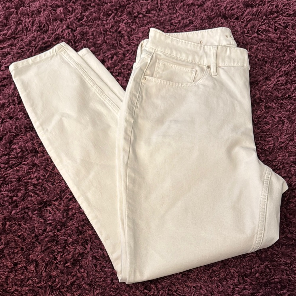 White House Black Market High Rise Sculpt Ankle Jeans- 6